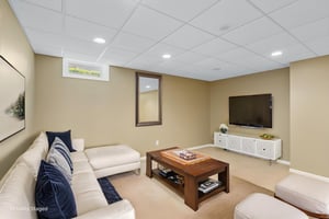 328 Meadowood Rd-3 furniture removed virtually staged.jpeg
