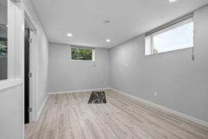  Photo 34