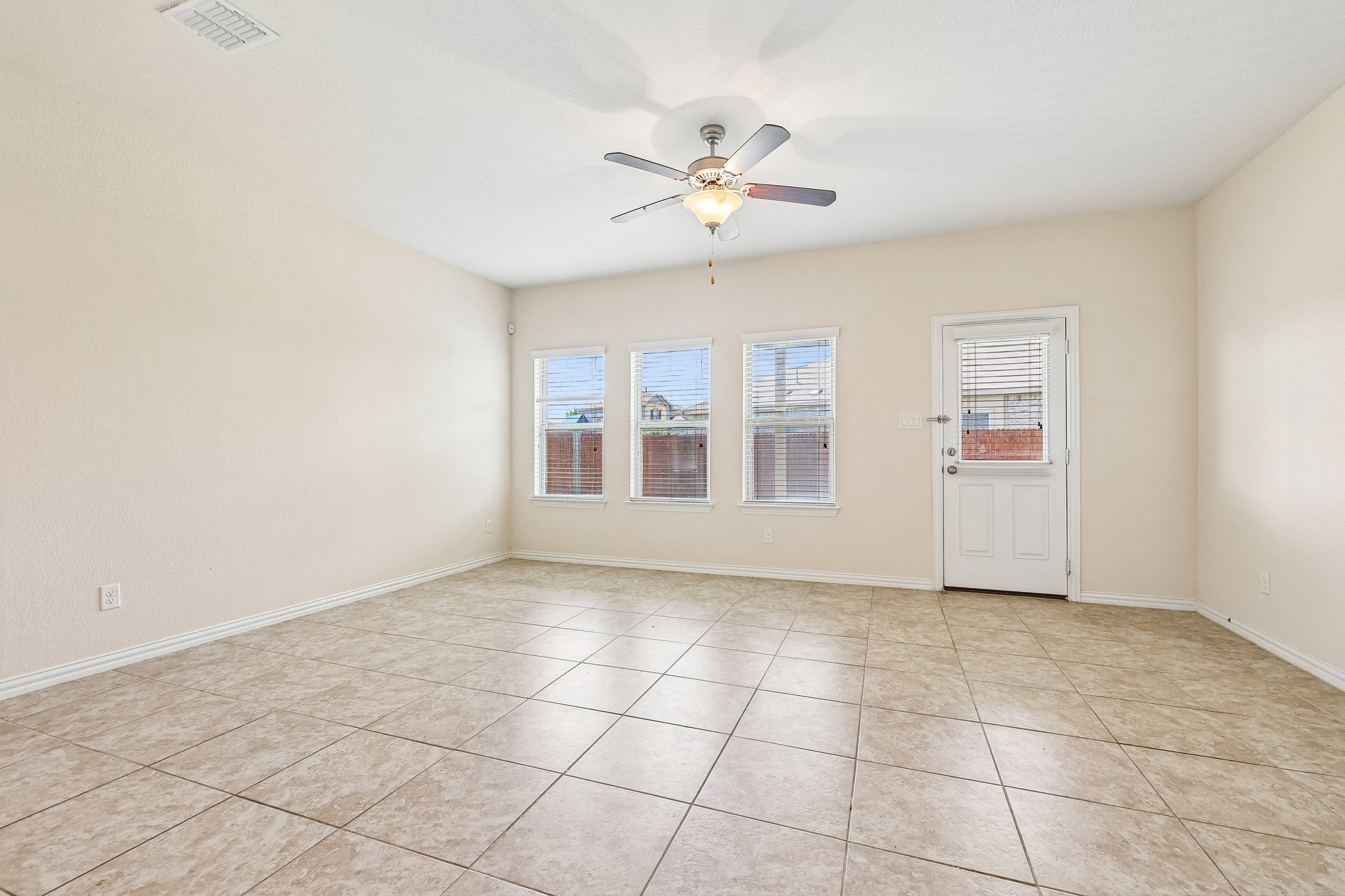 Shale Cir-S1305-005.jpg