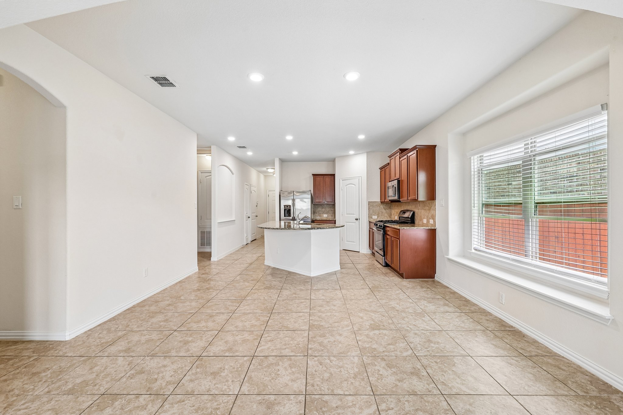 Shale Cir-S1305-012.jpg
