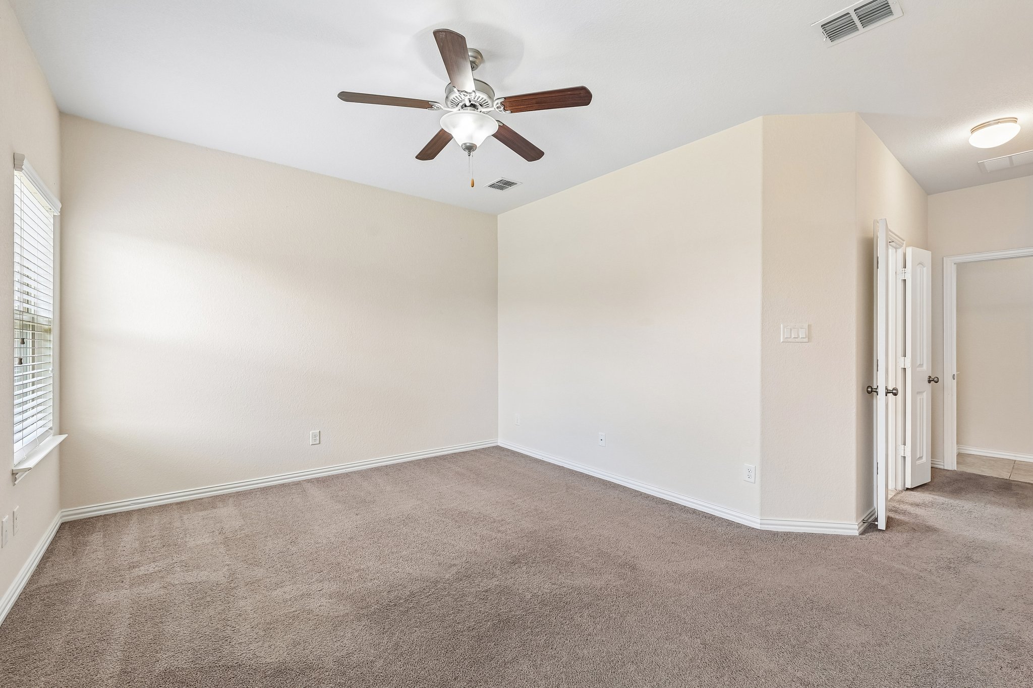 Shale Cir-S1305-023.jpg