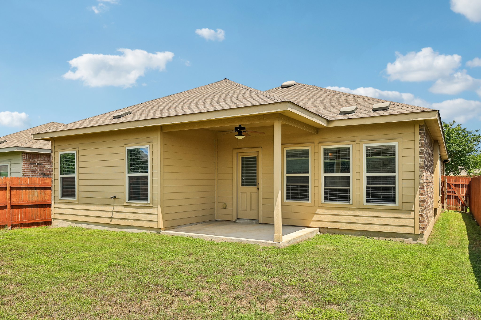 Shale Cir-S1305-039.jpg