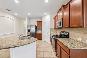 Shale Cir-S1305-017.jpg