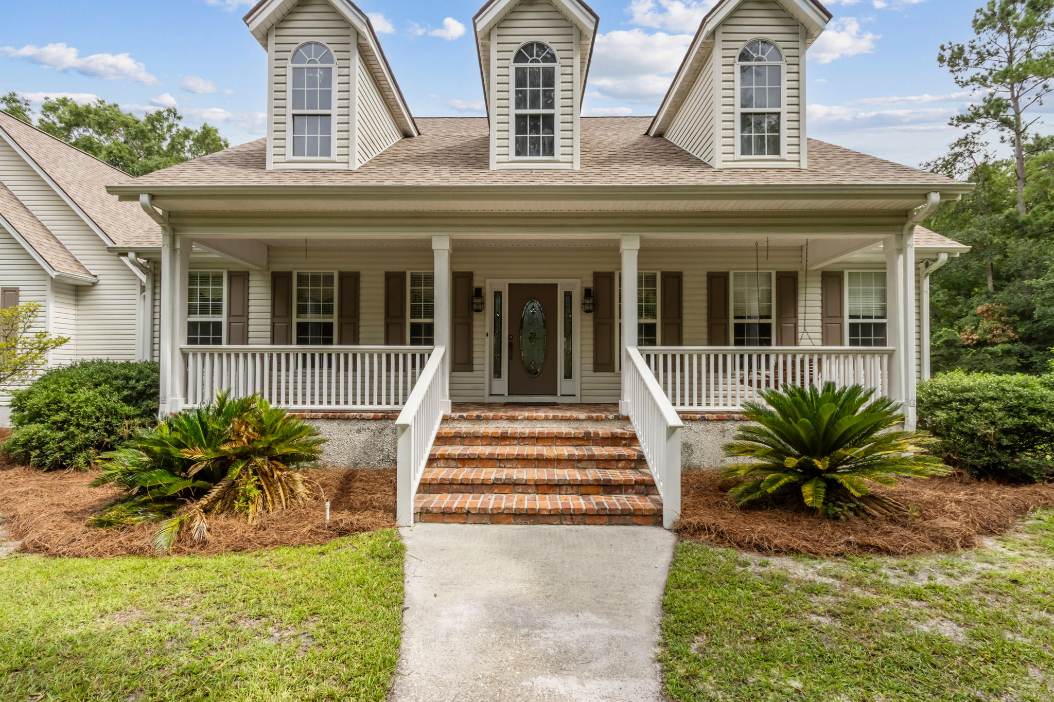 Front Entry Detail