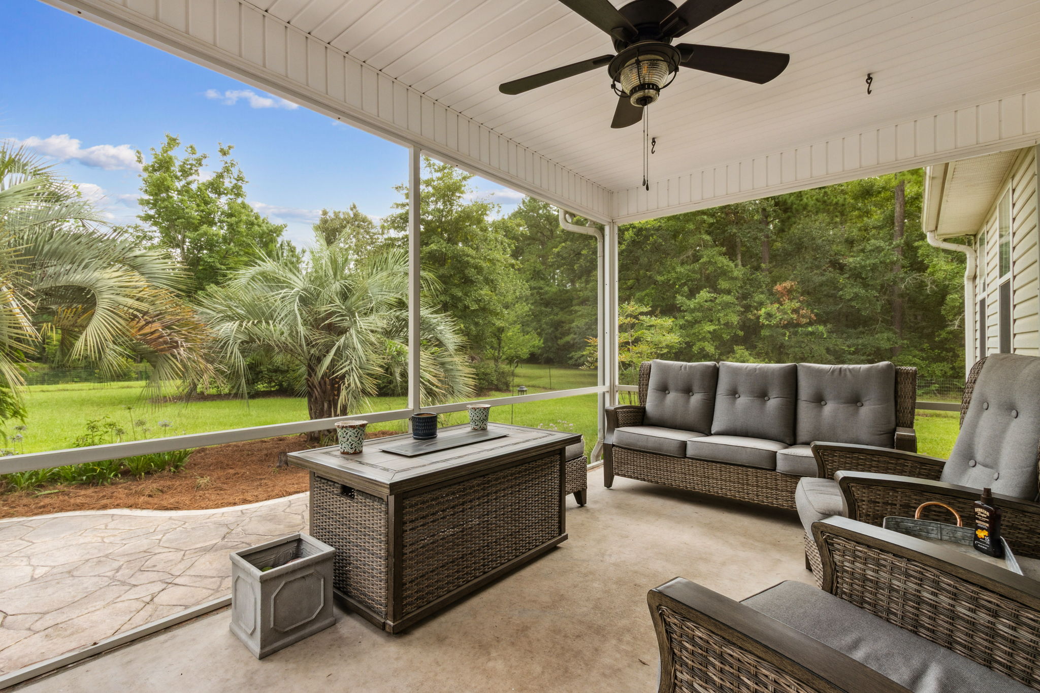 Screened-in Porch