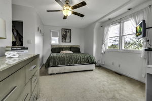  Photo 35