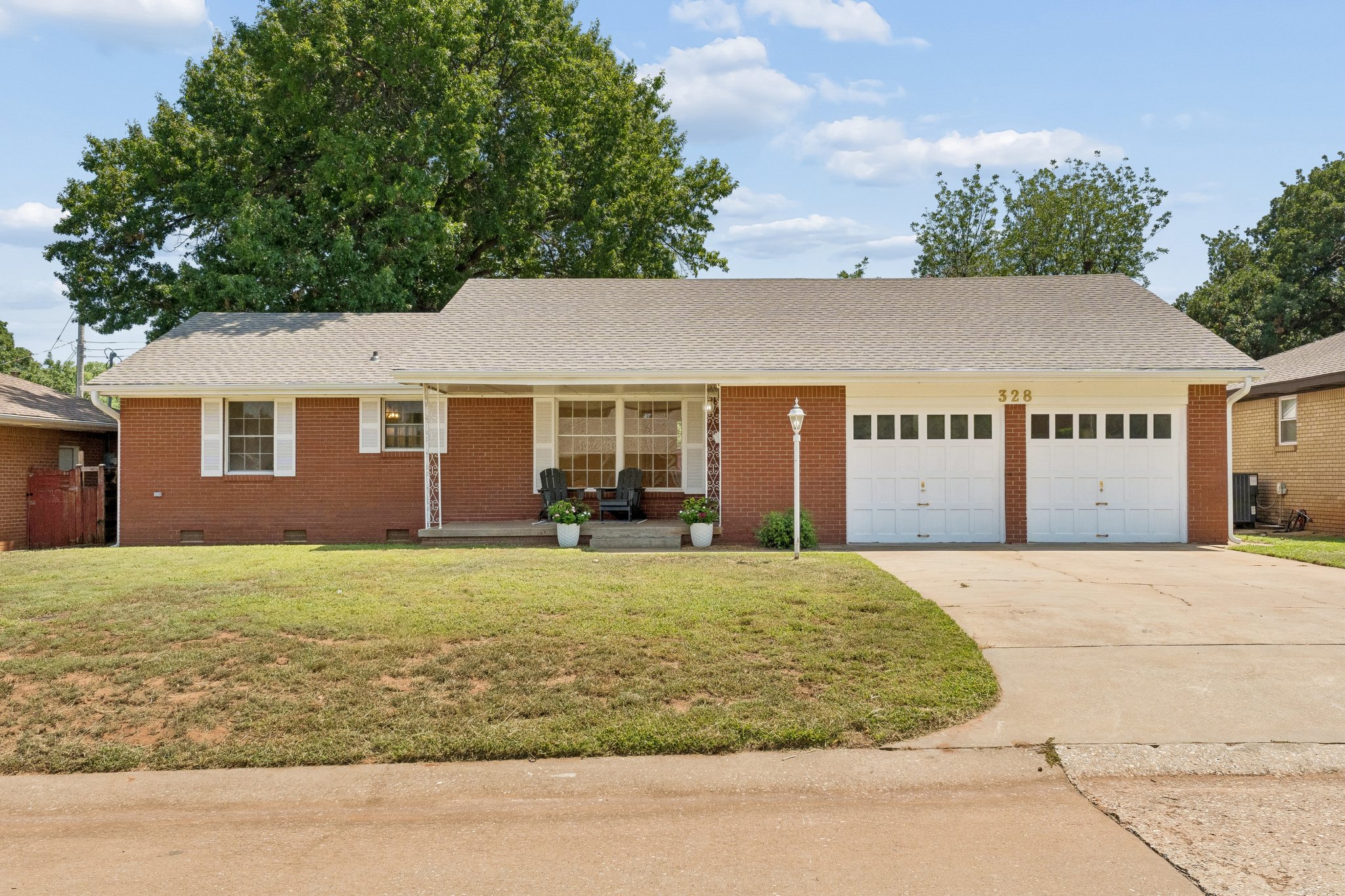 328 Tullahoma Dr_002.jpg