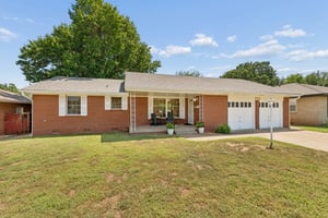 328 Tullahoma Dr_003.jpg