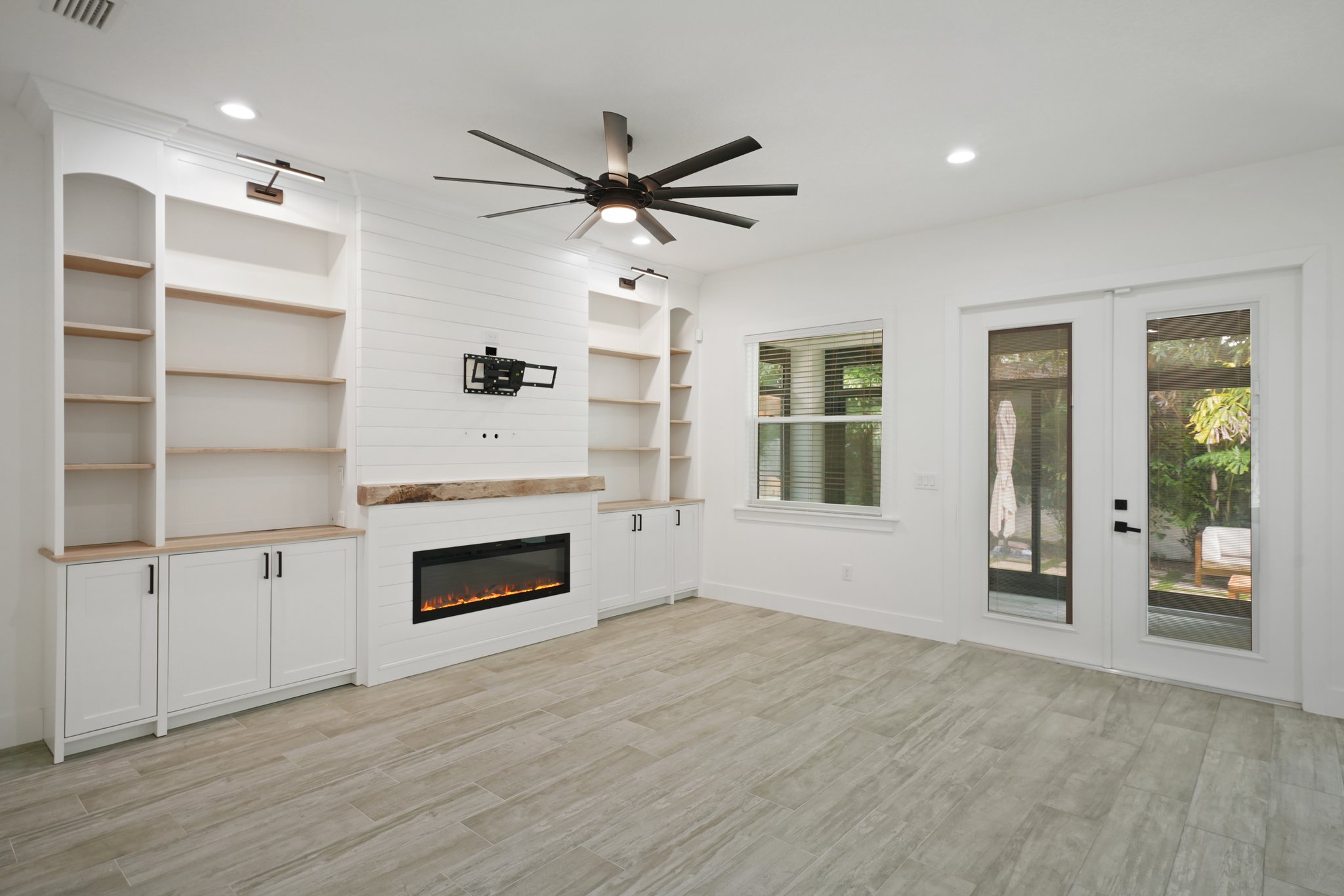 W Frierson Ave-S0908-007.jpg