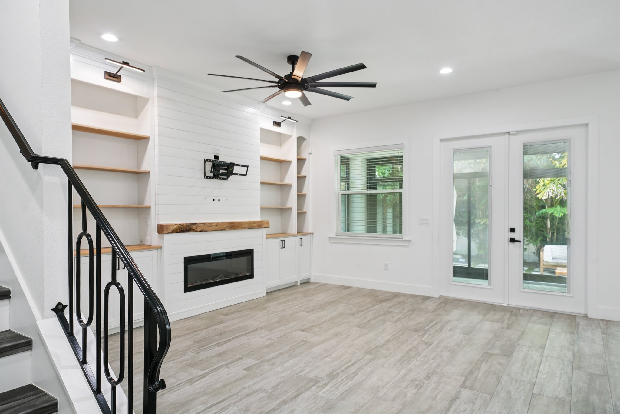 W Frierson Ave-S0908-012.jpg