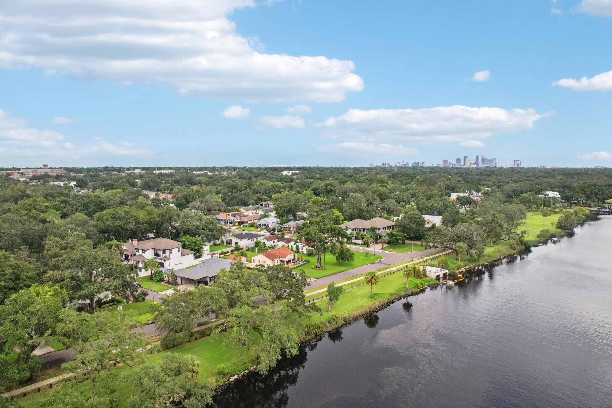 W Frierson Ave-S0908-076.jpg