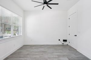 W Frierson Ave-S0908-031.jpg