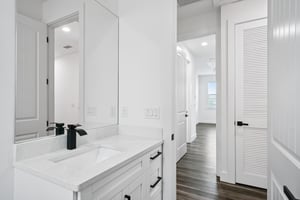 W Frierson Ave-S0908-043.jpg