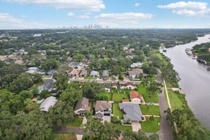 W Frierson Ave-S0908-089.jpg