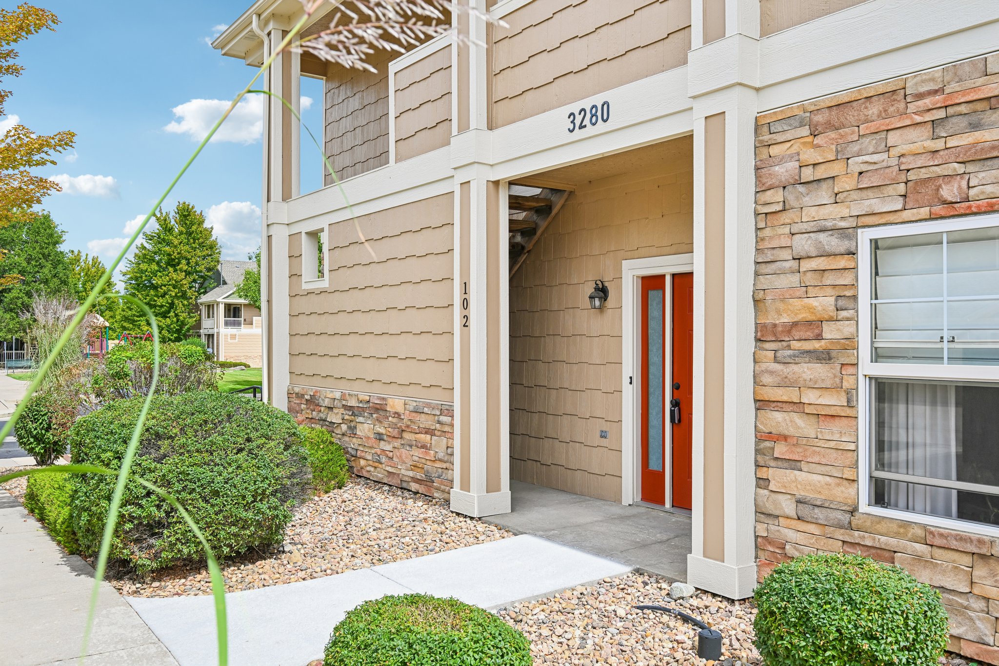 Boulder Cir 102-S1809-003.jpg