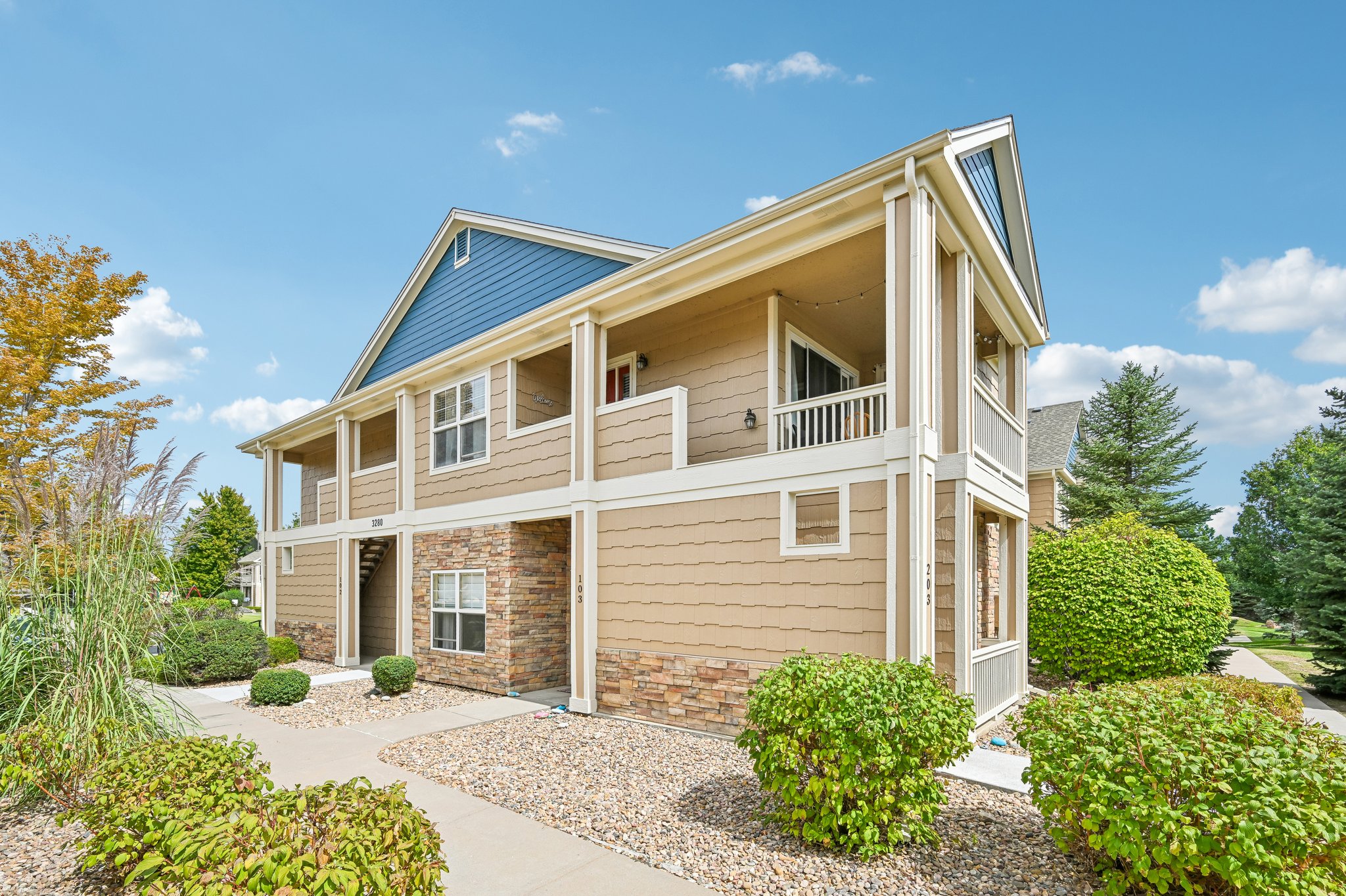 Boulder Cir 102-S1809-004.jpg