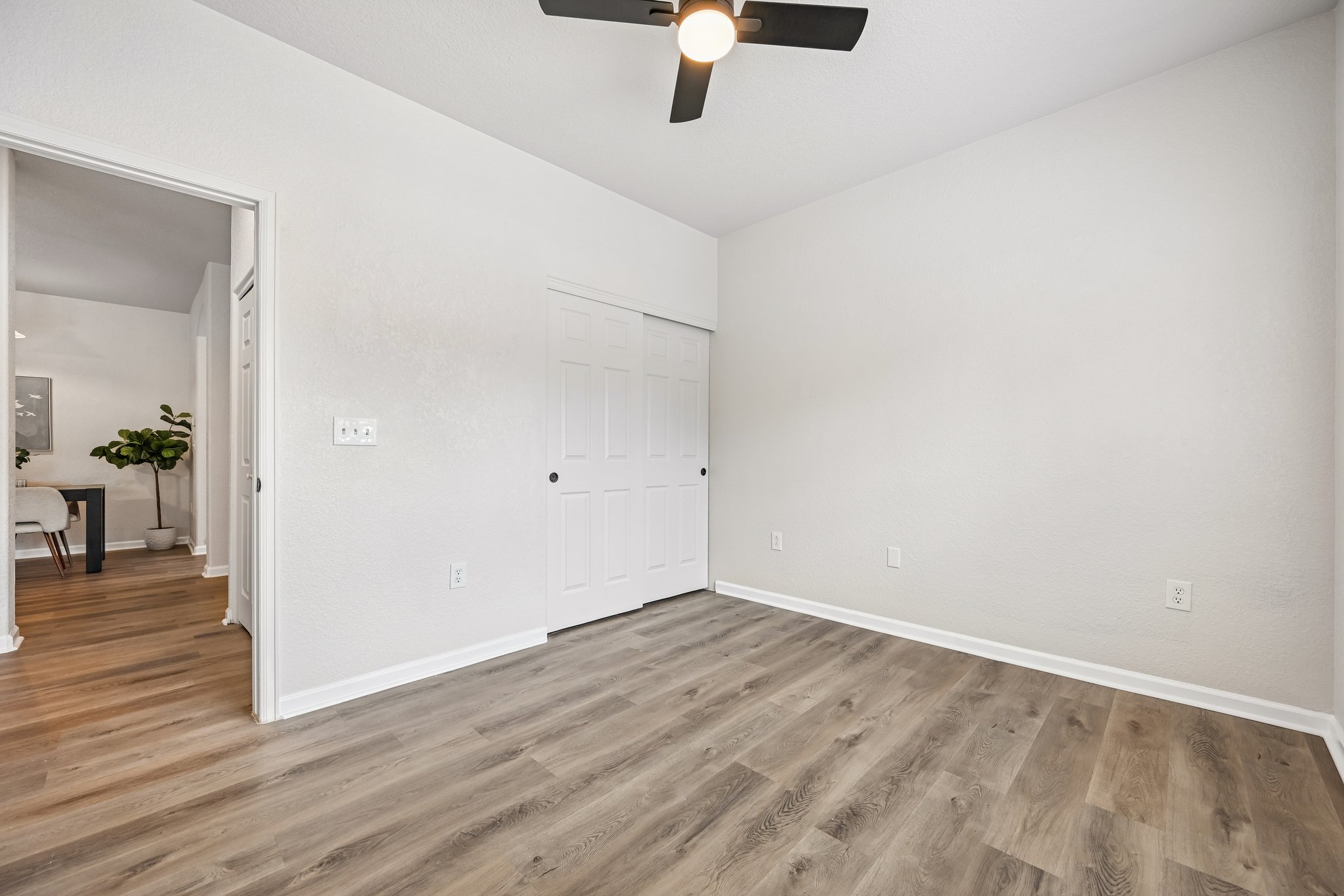 Boulder Cir 102-S1809-026.jpg