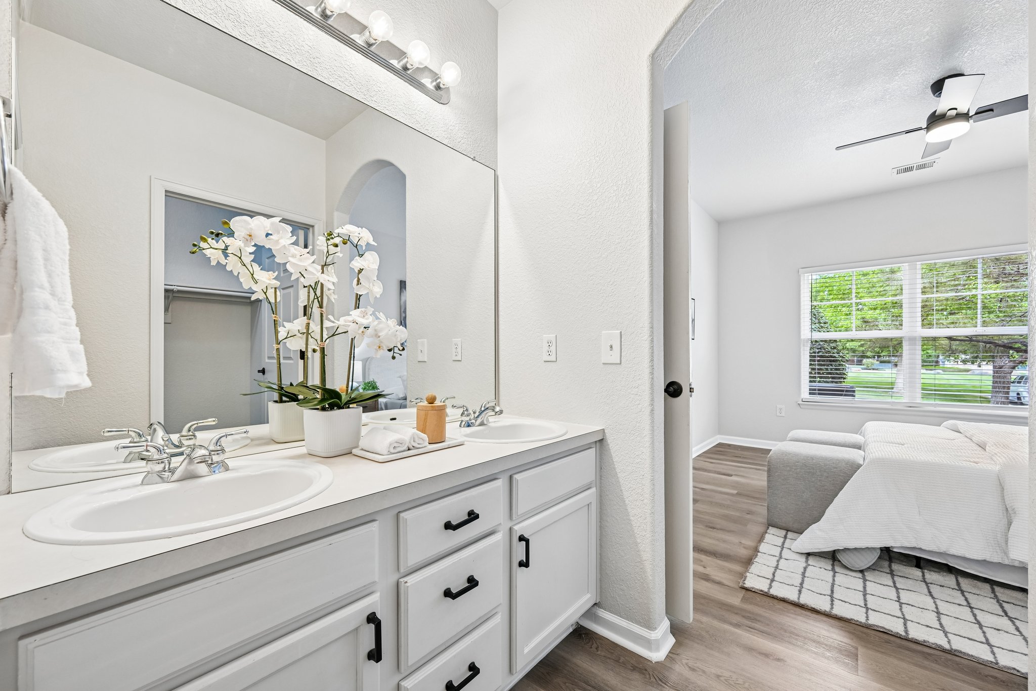 Boulder Cir 102-S1809-032.jpg