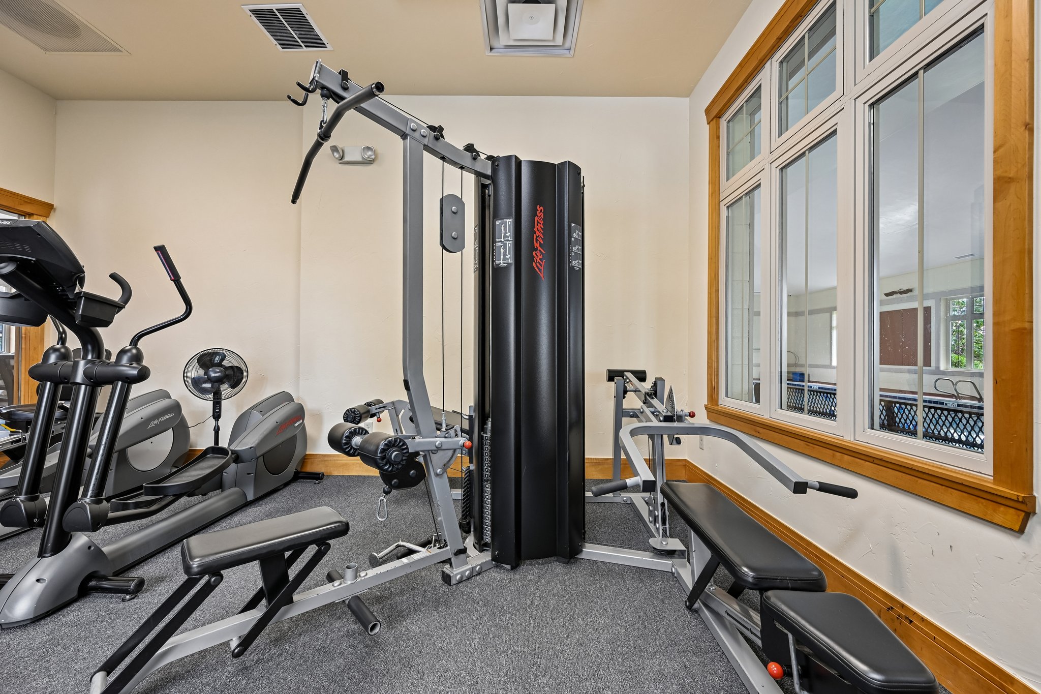 Boulder Cir 102-1809-907.jpg
