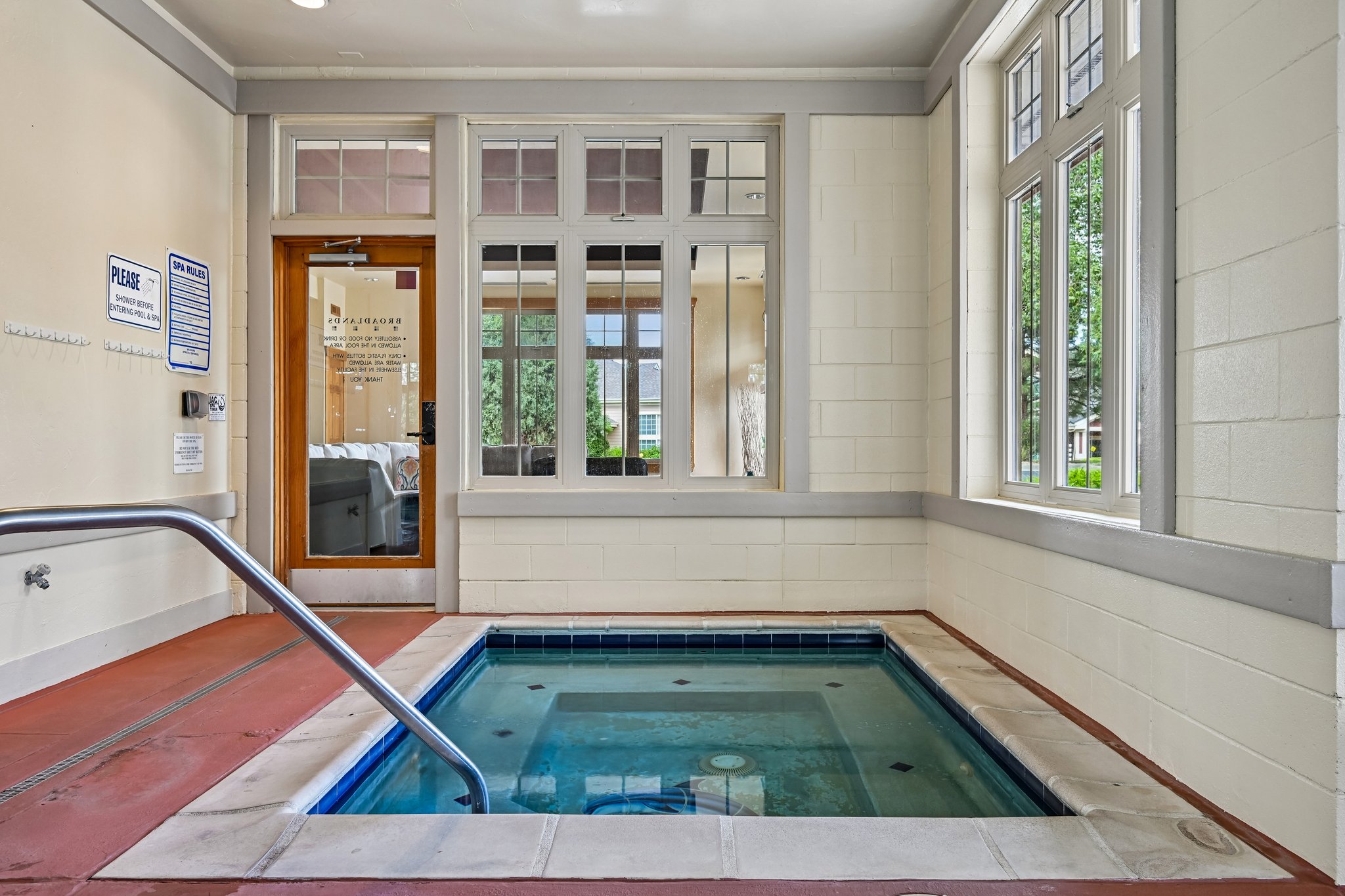 Boulder Cir 102-1809-909.jpg