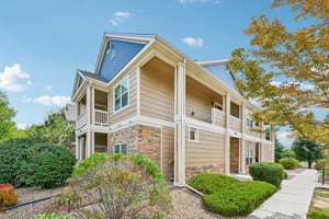 Boulder Cir 102-S1809-002.jpg