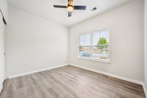 Boulder Cir 102-S1809-024.jpg