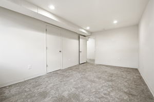  Photo 37