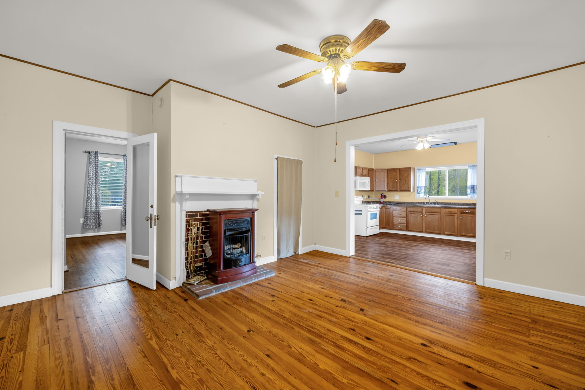 3281 Vance Street -12