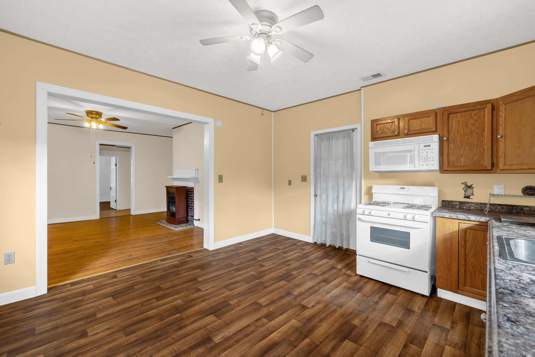 3281 Vance Street -17