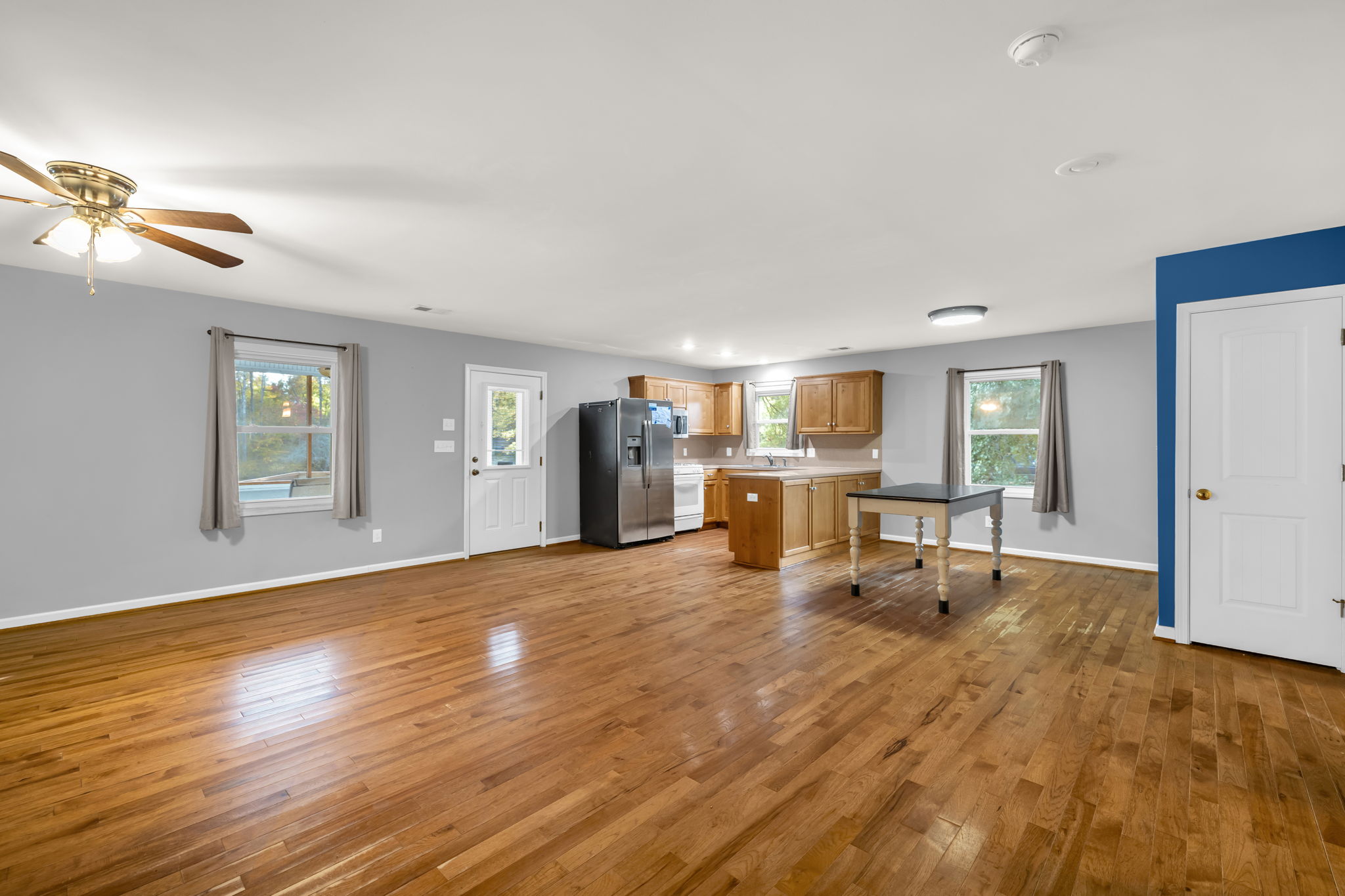 3281 Vance Street -27