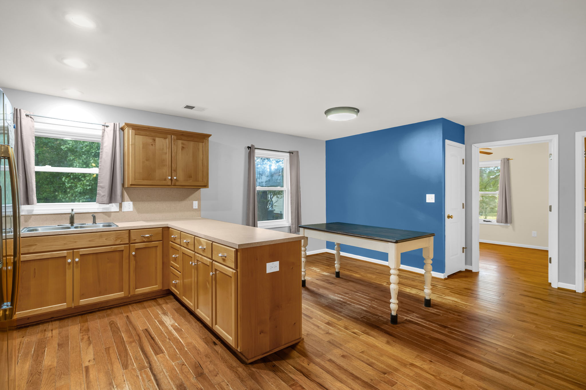 3281 Vance Street -29