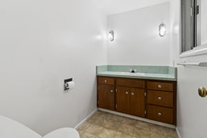  Photo 38
