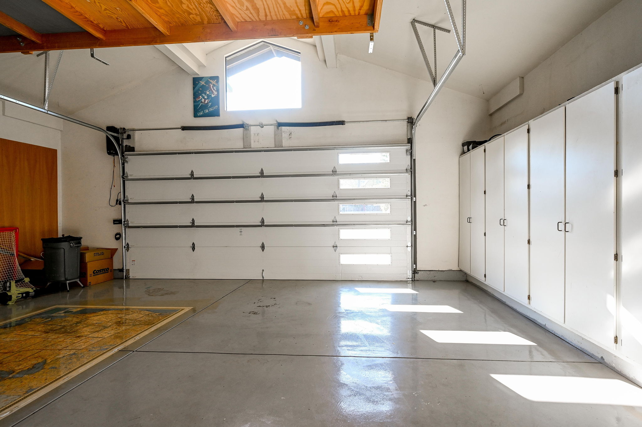 2-CAR GARAGE (WITH STORAGE SPACE)