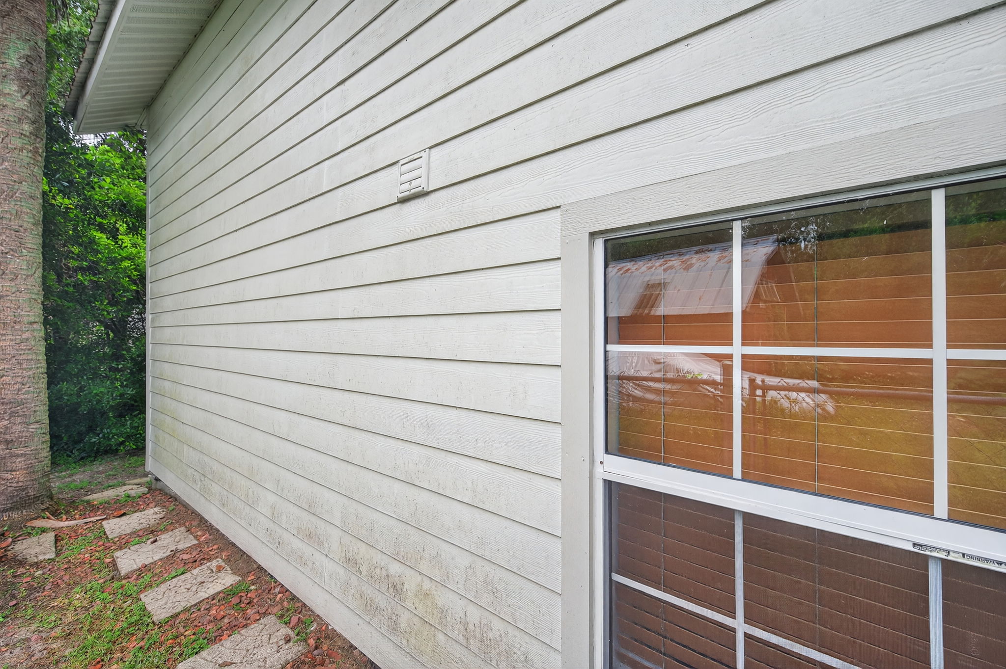 Exteriors (17)