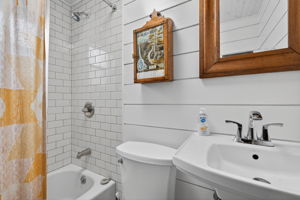 Interiors (36)