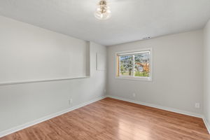  Photo 39