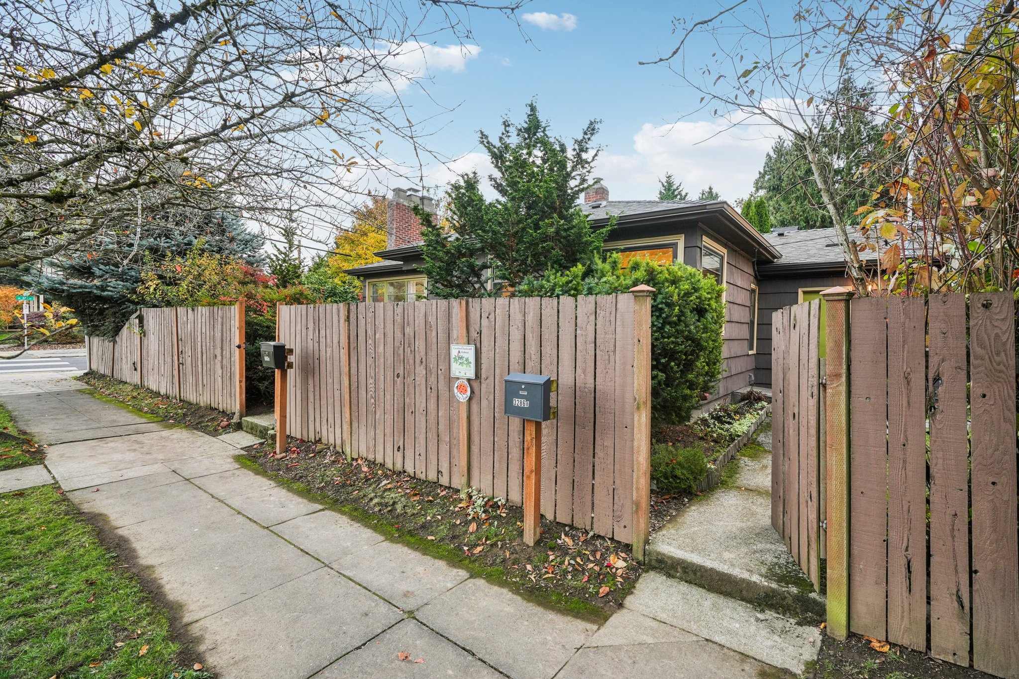 NE Holman St-S1311-005.jpg