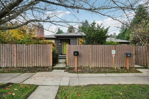 NE Holman St-S1311-001.jpg