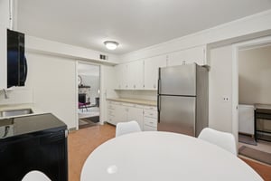 NE Holman St-S1311-017.jpg