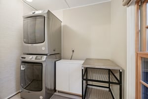 NE Holman St-S1311-040.jpg