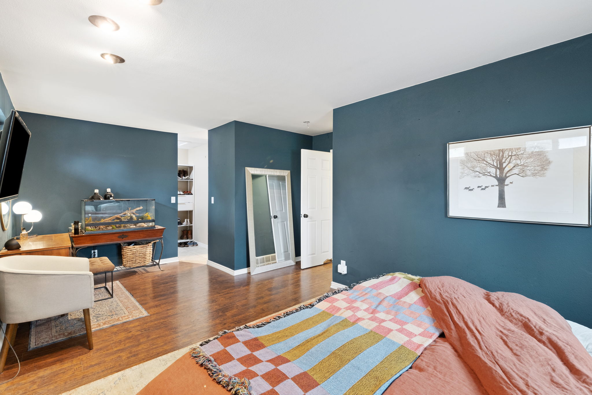 Bedroom