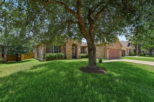 Island Oak Dr-S1906-001.jpg