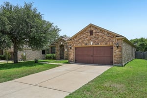 Island Oak Dr-S1906-004.jpg
