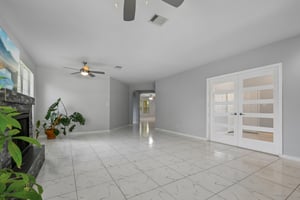 Island Oak Dr-S1906-009.jpg
