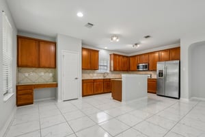 Island Oak Dr-S1906-016.jpg