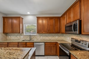 Island Oak Dr-S1906-020.jpg