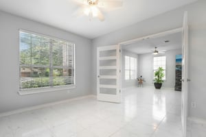 Island Oak Dr-S1906-031.jpg