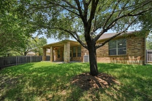Island Oak Dr-S1906-046.jpg