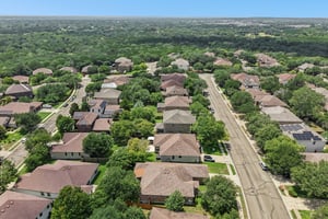 Island Oak Dr-S1906-054.jpg