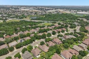 Island Oak Dr-S1906-057.jpg